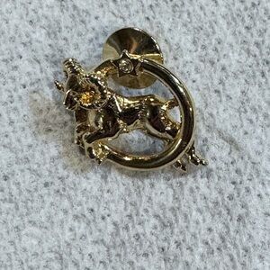 Avon Gold and Silver Zodiac Brooch—Aries